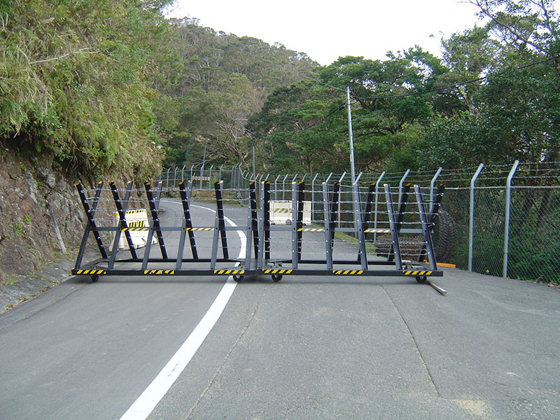 車両侵入防止アングル